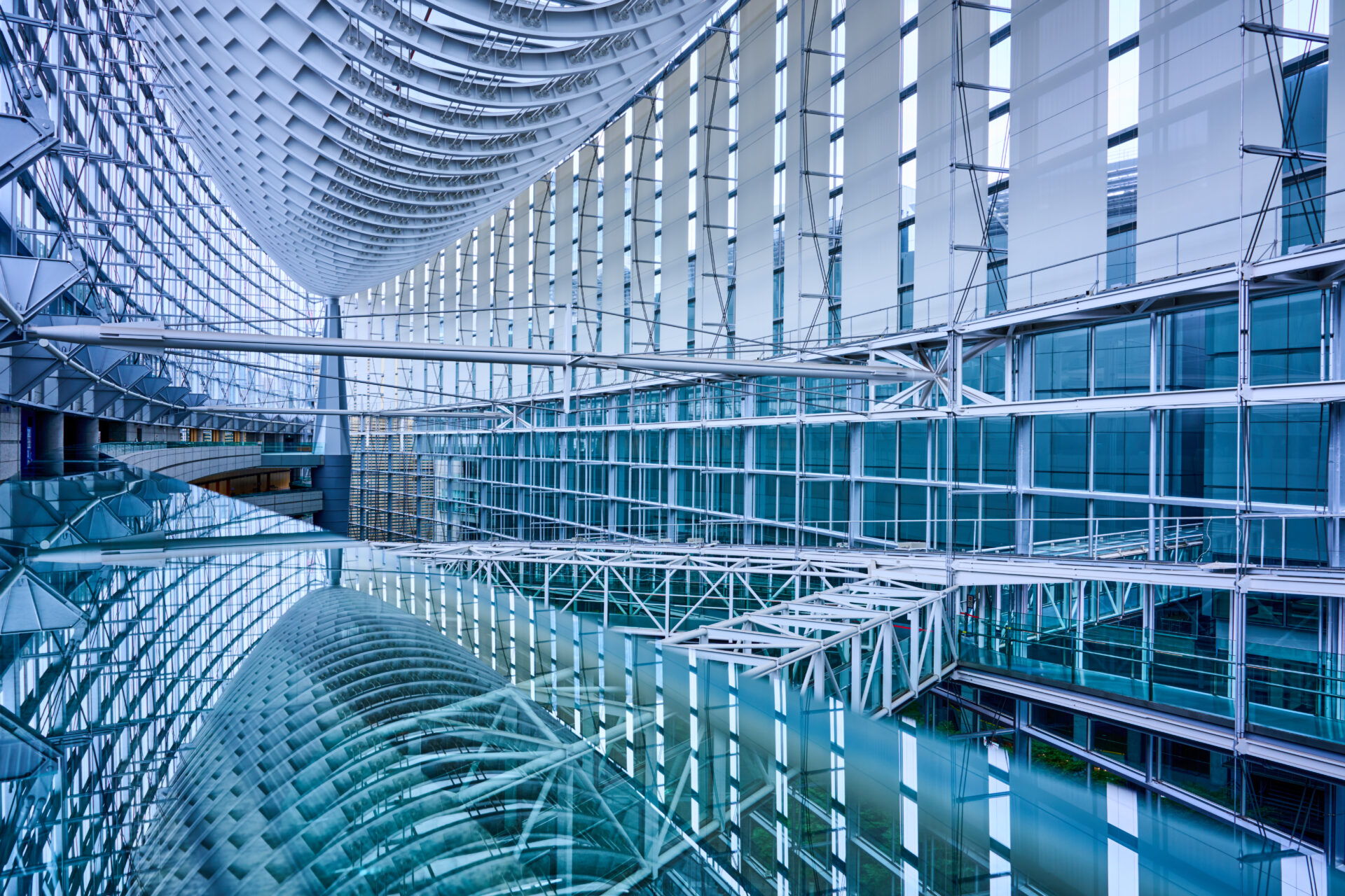 リフレクションを利用した建築物